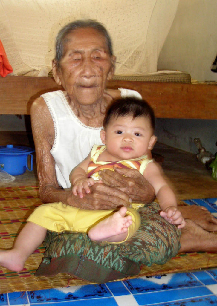 Photo Young And Old Old Woman With Baby Free Printable